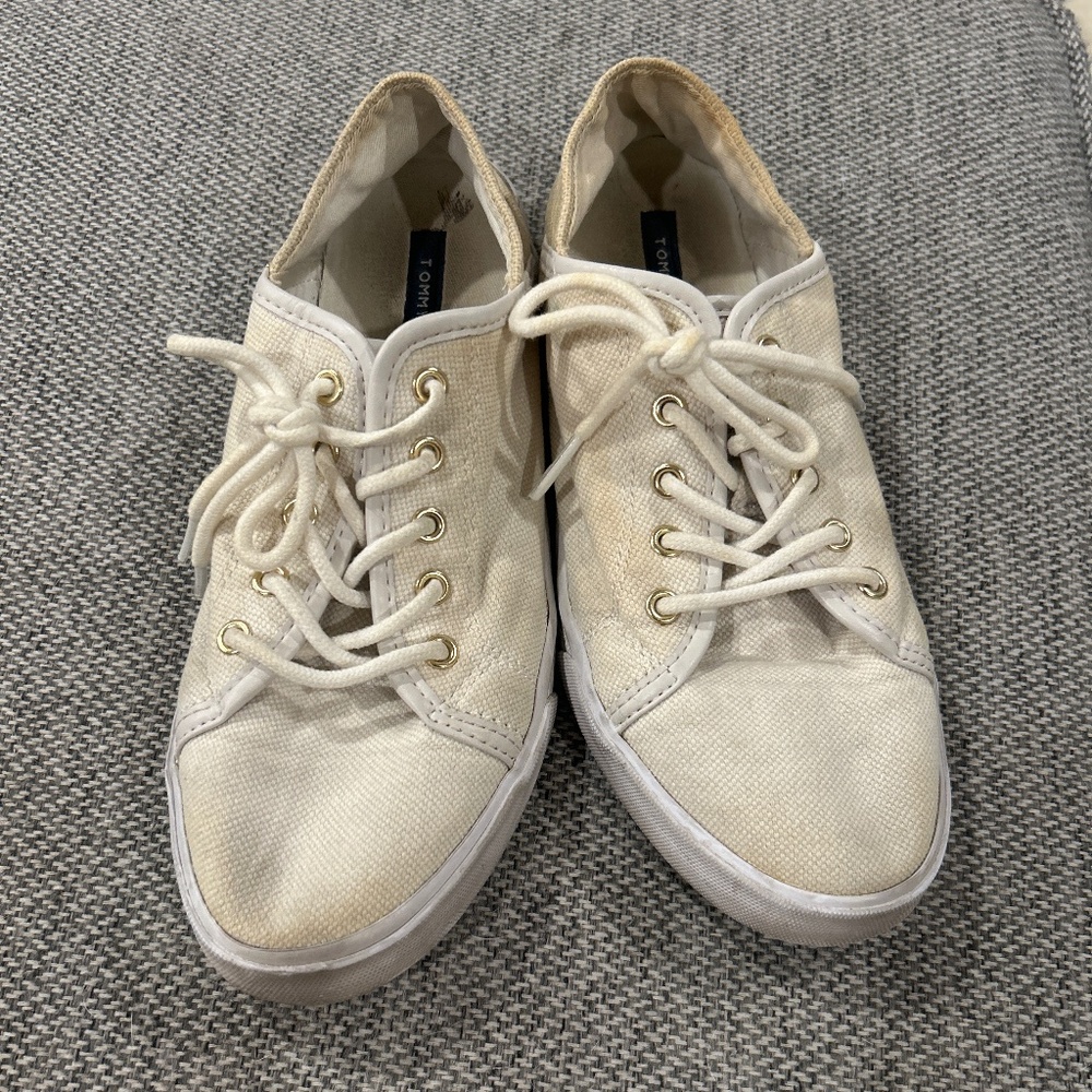 Tommy Hilfiger Size 7 Women Shoes